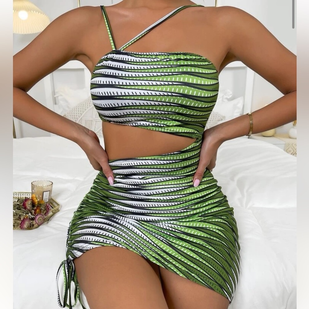 Very stretchy! Good material